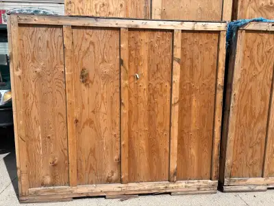 Dimensions 5’ wide x 8’ long x 7’ tall Can deliver for extra