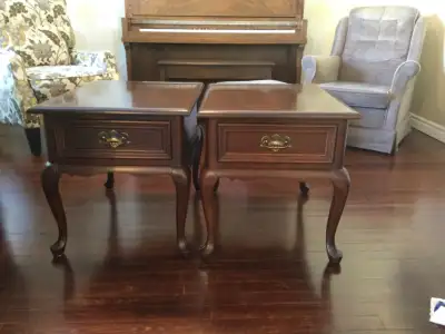 Beautiful classic Gibbard Mahogany End Tables. Set of 2. Classic solid wood tables made in Canada. B...