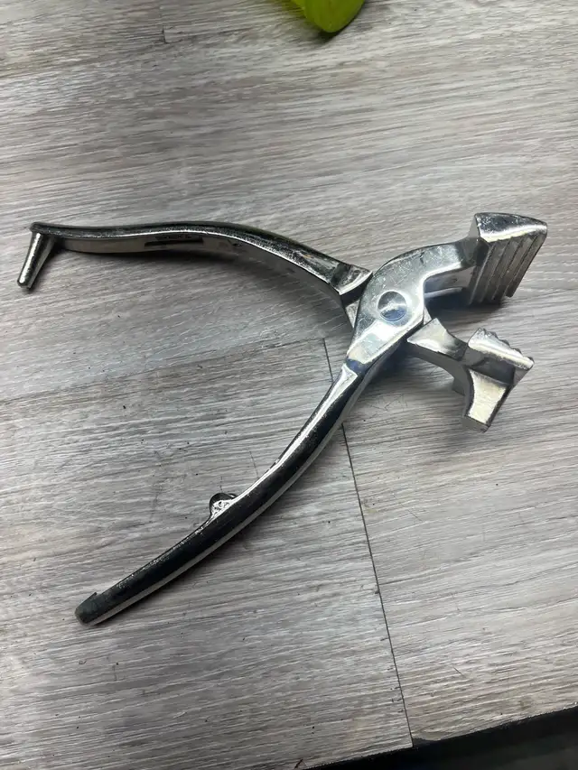 Fredrix Canvas Pliers439732510299279364
