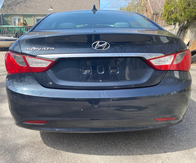 2013 Hyundai Sonata GLS| Sunroof  **LOW KMS - ACCIDENT FREE** in Cars & Trucks in City of Toronto - Image 3