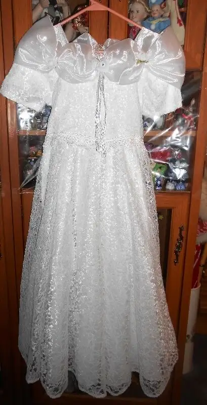 First Communion gown in Kids & Youth in Winnipeg - Image 2