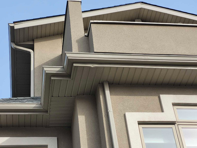Eavestrough, downpipe and other soft metals in Lawn, Tree Maintenance & Eavestrough in Calgary - Image 3
