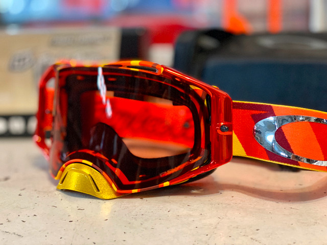 Brand New Oakley TLD Airbrake MX Goggles With Prizm Lens in Other in Markham / York Region