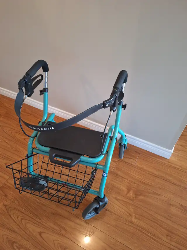 WALKER WITH SEAT AND BASKET - $65.00578304550330050561