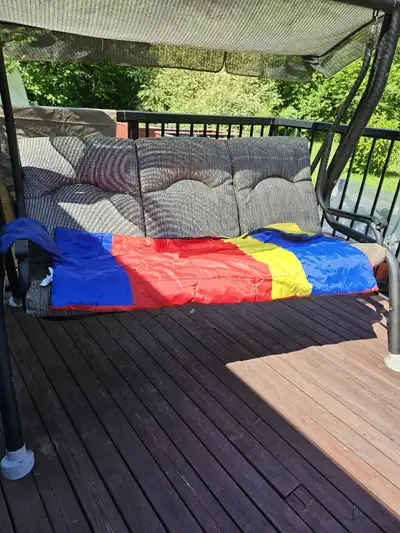Sac de couchage enfant $30 et matelas gonflable woods simple $30, View more