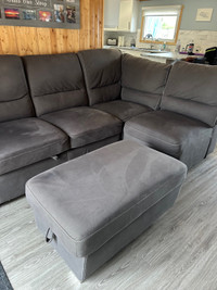 Couch with pull up bed 