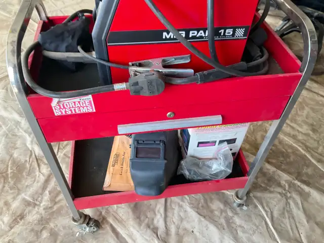 Lincoln pak 15 mig welder in Power Tools in Lethbridge - Image 5