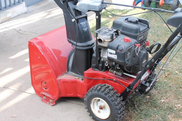 SNOW BLOWER FOR SALE in Snowblowers in Edmonton