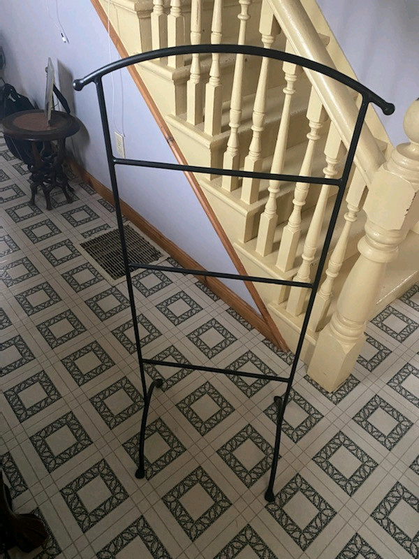 For Sale: Iron rack quilt/blanket holder  in Home Décor & Accents in New Glasgow