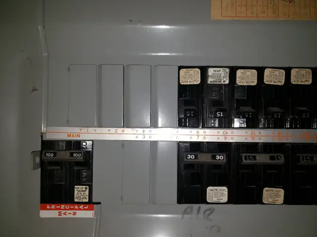 Electric panel in Electrical in Mississauga / Peel Region - Image 4
