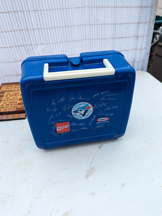 1990s Blue Jays lunch box in Arts & Collectibles in St. Catharines - Image 2