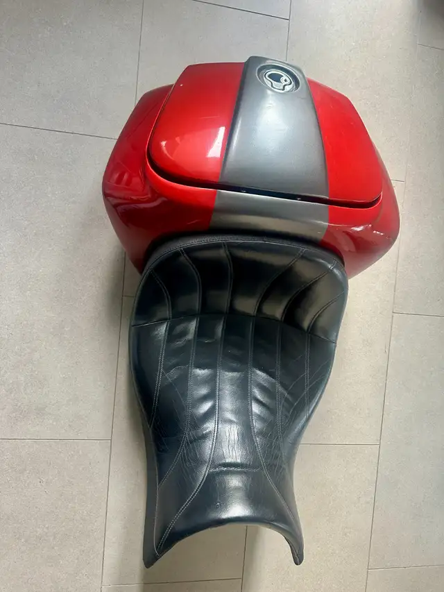 Corbin Smuggler seat for BMW K1600 in Motorcycle Parts & Accessories in Hamilton - Image 2