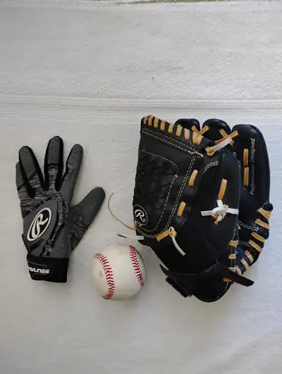 Rawlings baseball bundle, View more