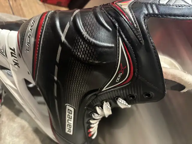 Men’s Bauer Vapor Skates  in Skates & Blades in Winnipeg - Image 7