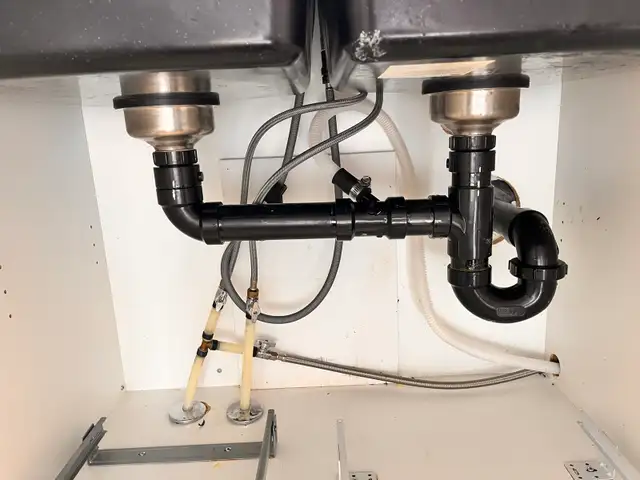 Plumbing service 493598520073922560
