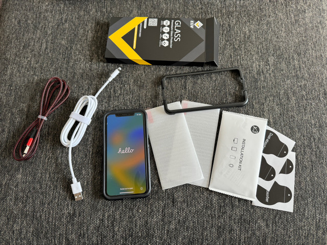 iPhone X 256gb + Otter Box + 2 screen protectors + cables in Cell Phones in Leamington - Image 3
