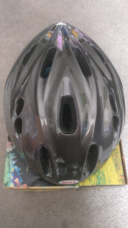 Bell Adult Bicycle Helmet -$5 in Other in City of Toronto - Image 3