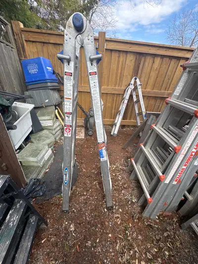 Heavy duty. 300lbs rating