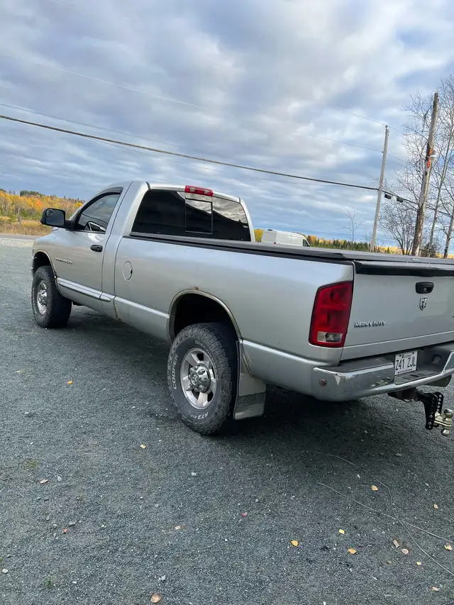 Ram 2500 in Cars & Trucks in Laval / North Shore - Image 3