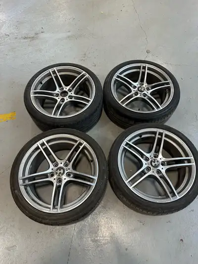 Selling a full set of original BMW 19” wheels with tires (255/35R19) (255/40R19). • OEM BMW rims • T...