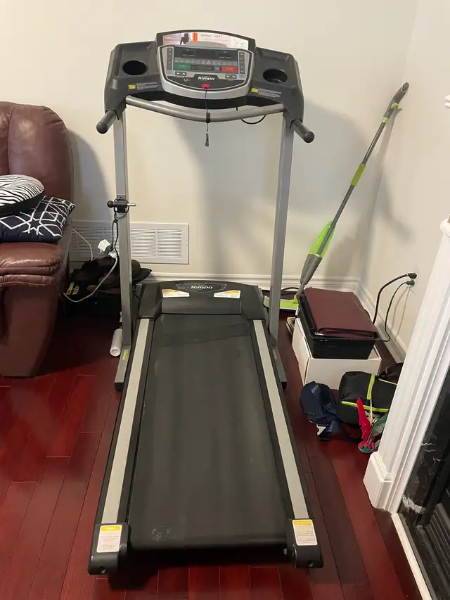 Treadmill for sale in Exercise Equipment in Barrie - Image 2