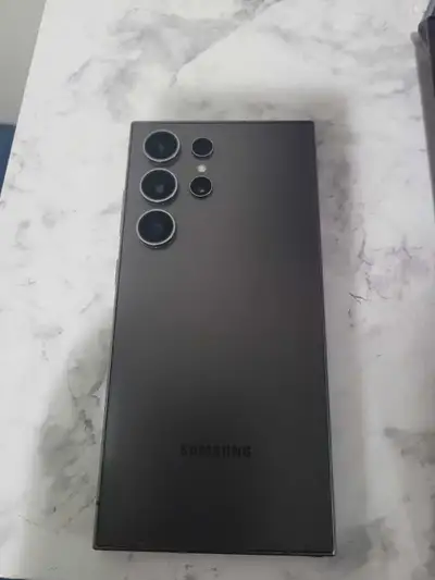 Samsung Galaxy s24 ultra 256 GB for trade, View more