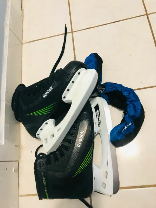 kids skates $20 & Adult skates $3063008306042115122