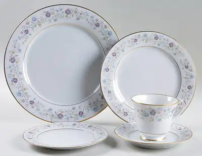 Noritake Longwoods Fine China 8 place setting and serving pieces, View more