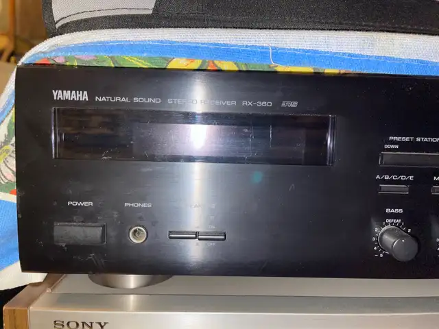 Denon , Yamaha various audio equipment in Stereo Systems & Home Theatre in Markham / York Region - Image 6