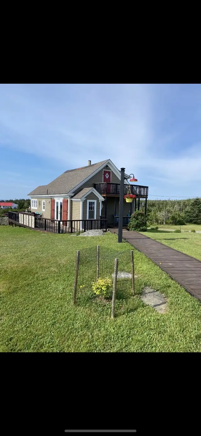 OCEANFRONT HOUSE & COTTAGE FOR SALE in Houses for Sale in New Glasgow - Image 13
