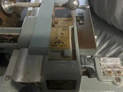 High quality. Comes with extension and rolling wheels