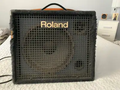 Rolland kc100 keyboard amp, View more