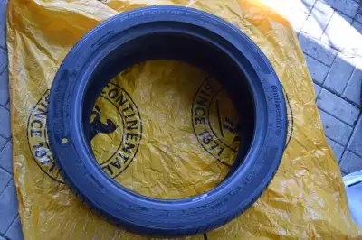 4x245/40r18 CONTINENTAL PROCONTACT GX SSR run flat All Season Tires, I hav 4x245/40r18 4x245/40r18 C...