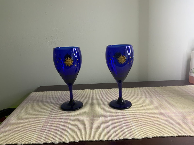 LIBBEY Celestial Sun MOON and STARS cobalt BLUE WINE GLASSES Arts