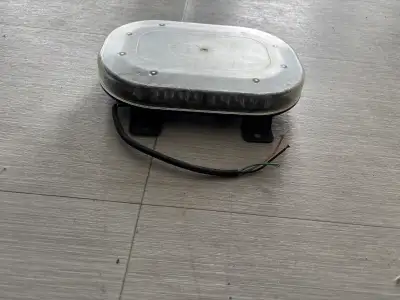 Hella MLB 100 strobe light Can be run on either 12 or 24V DC systems • 23 user selectable flash patt...