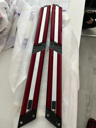 Brand new, never installed Harley Davidson ultra glow saddle bag rail lights. All hardware, brackets...