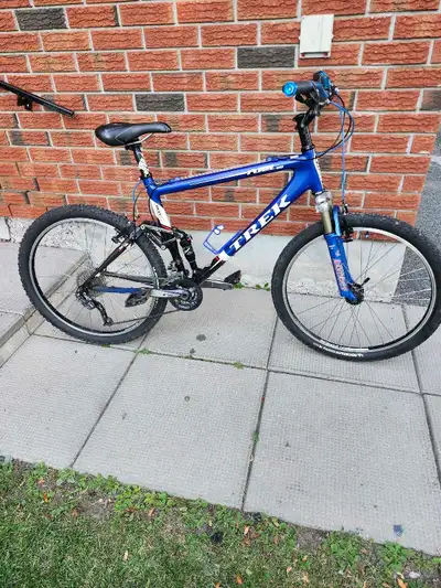 Trek Fuel 100 OCLV Carbon Mountain Bike in excellent condition , View more