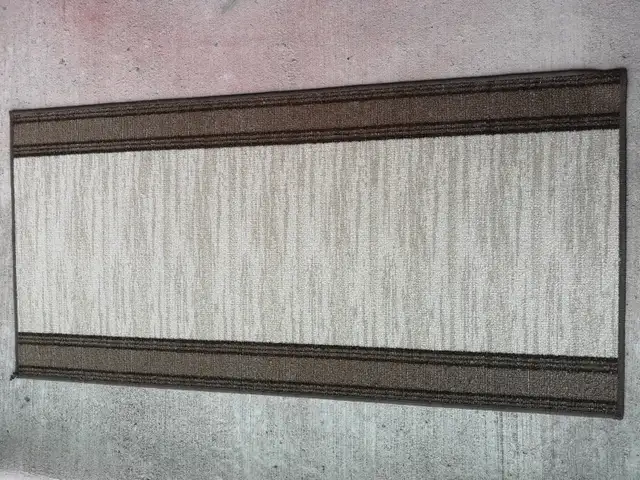 5 Rugs for a home in Rugs, Carpets & Runners in Ottawa - Image 5