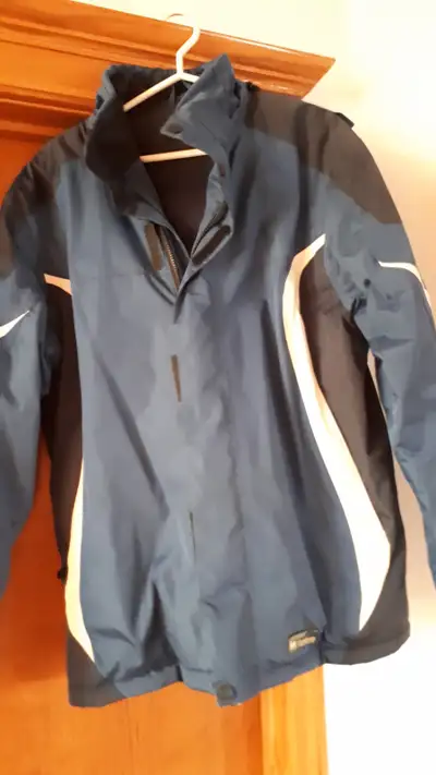 Men's Winter Coat - like new, View more