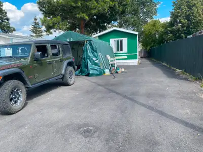 Very well mobile home on its own land in Woodmor Estate trailer park. Low strata fees to cover road...