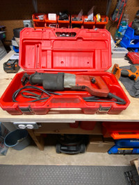 Milwaukee 10 AMP SAWZALL IN GOOD CONDITION FOR SALE