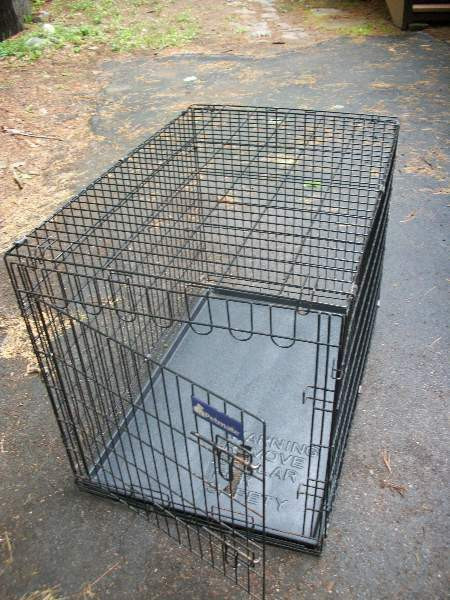 Dog crate 4 vaious size dogs, collapsible & tray in Accessories in City of Toronto - Image 2