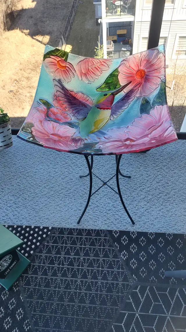 Glass Bird Bath Bowl/Plate - with solar stand