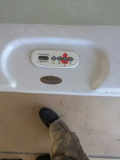 This is a Canadian Spa Co. Yukon model hot tub, perfect for relaxing evenings and soothing sore musc...