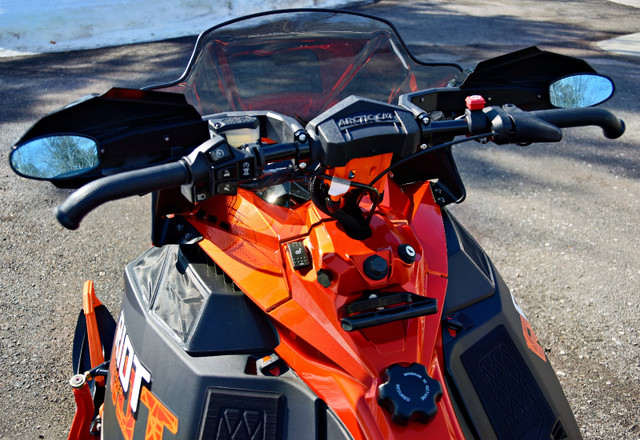 2025 Arctic Cat RIOT 858 ES 146 (1.75") ATAC ORANGE in Snowmobiles in Oshawa / Durham Region - Image 3