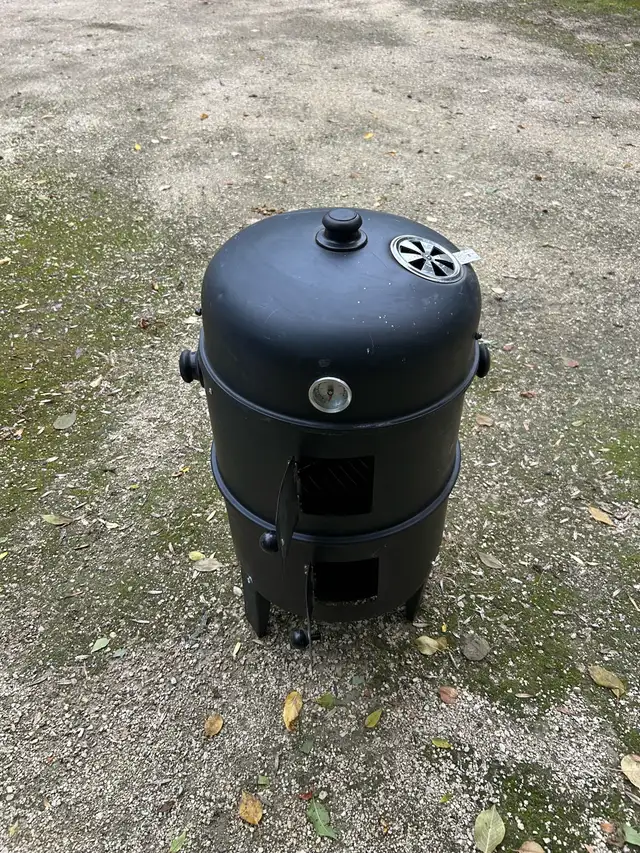 Masterbuilt Smoker | BBQs & Outdoor Cooking | Winnipeg | Free local ...