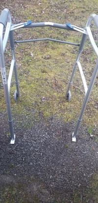 Lightweight folding aluminum walker or rolator like new