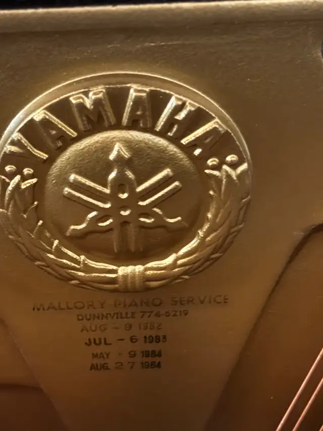 U1 Yamaha piano in Pianos & Keyboards in City of Halifax - Image 5