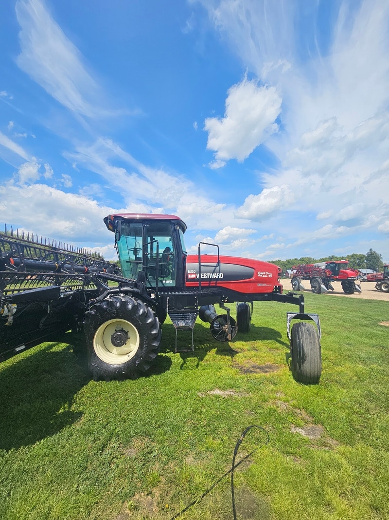 Macdon m150 Farming Equipment Regina Kijiji
