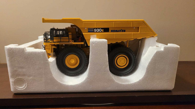 Komatsu 930E in Arts & Collectibles in Fort McMurray